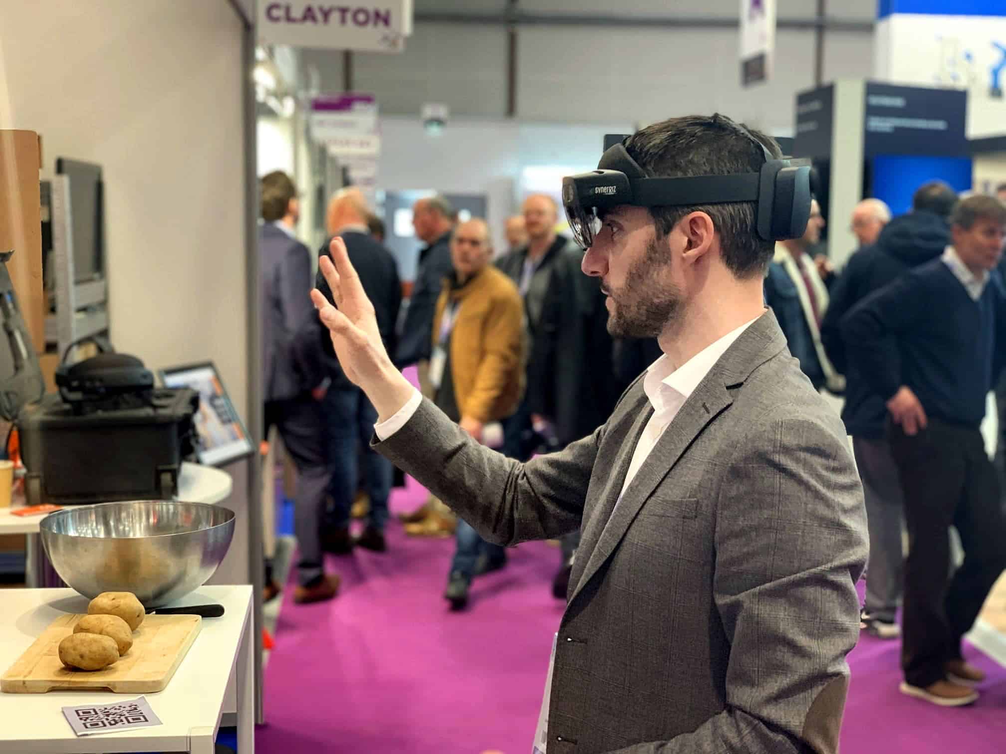 Le CFIA en réalité mixte avec Microsoft HoloLens 2 !