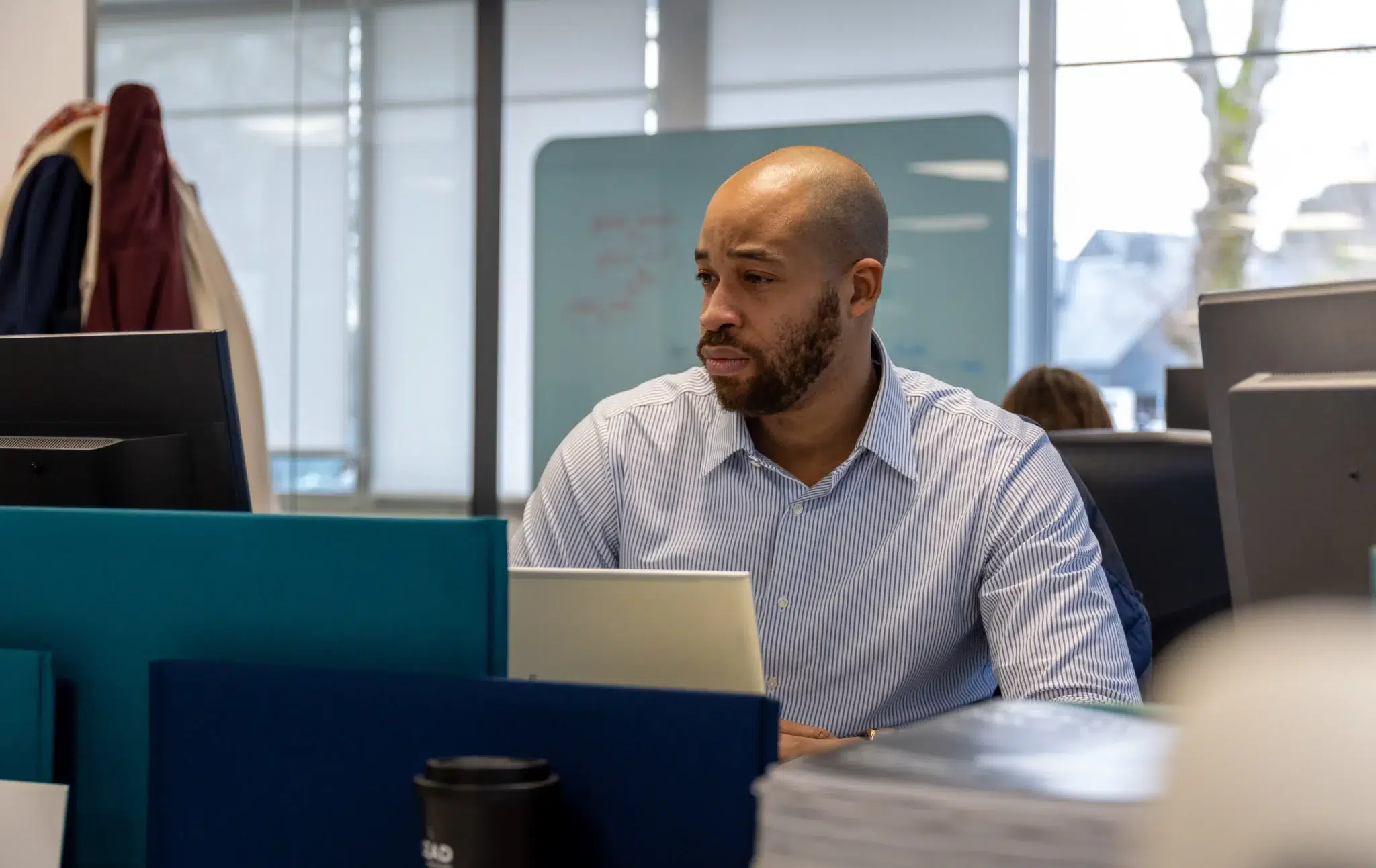 Start-ups : accélérez votre croissance grâce à Business Central et l’IA
